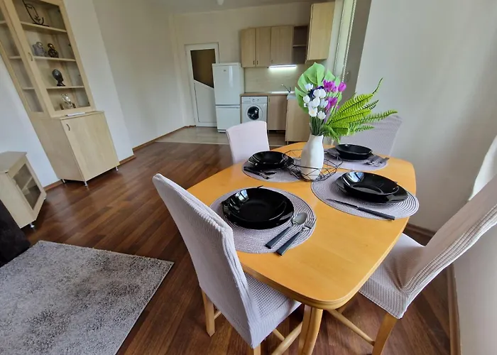 Апартамент Lazur Sea Garden 2